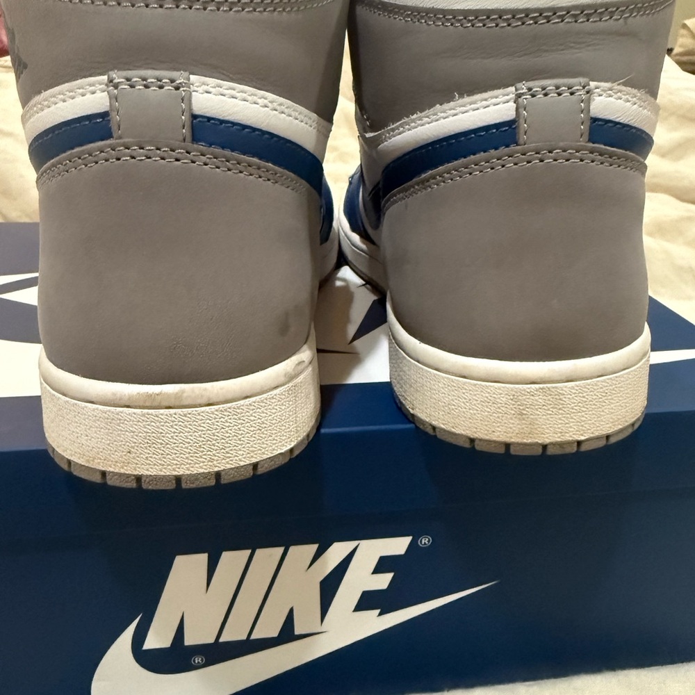 Jordan Men's Sneakers in Blue and White Box - Picture 5 of 7